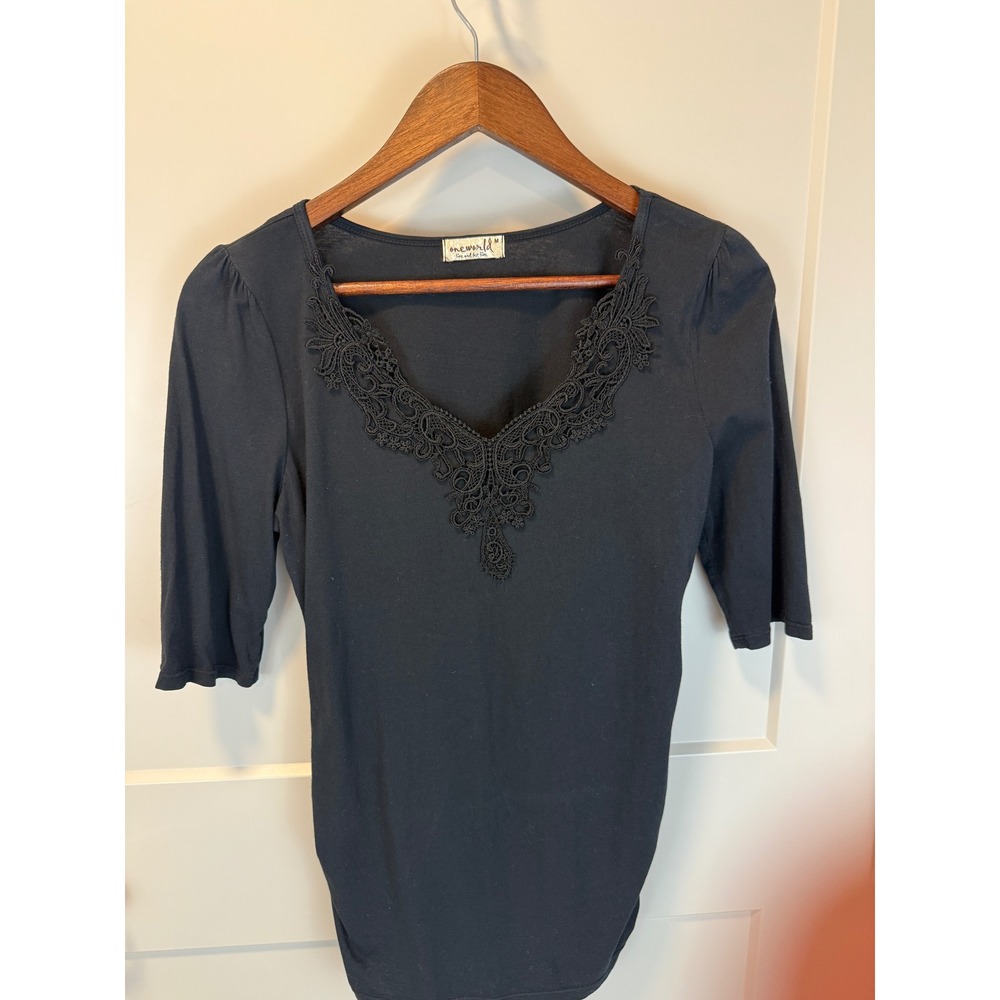 One World Live and Let Live Black Crochet V Neck T Shirt Size M